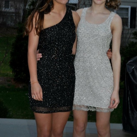 French Connection jeweled one shoulder party dress - Picture 2 of 7